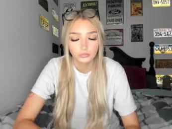 livvywinters chaturbate stream image