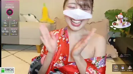 SUZU_ stripchat stream image