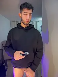 liam_bronw stripchat stream image