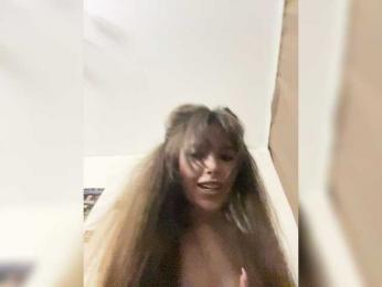 YourLadyyy bongacams stream image