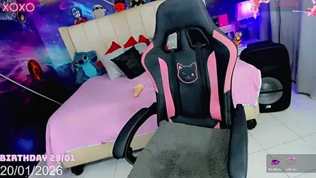 Nella_Dolls stripchat stream image