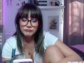 marinalovesyou camsoda stream image