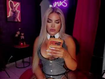 kittyhotts chaturbate stream image