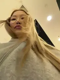 Aiko_Yumi stripchat stream image