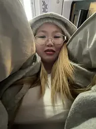 Aiko_Yumi stripchat stream image