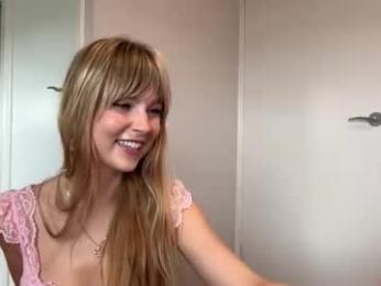 kittengirlxo chaturbate stream image