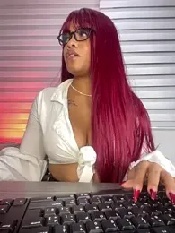 riri_brunnete stripchat stream image