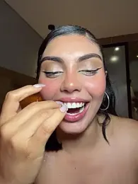 zui_lu stripchat stream image