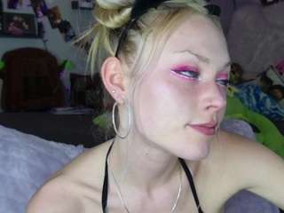 lilfknsquirt camsoda stream image