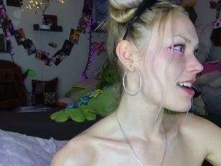 lilfknsquirt camsoda stream image