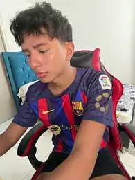 Leonarrrd_01 stripchat stream image