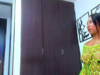 roxanasmiith camsoda stream image