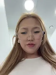 Aiko_Yumi stripchat stream image