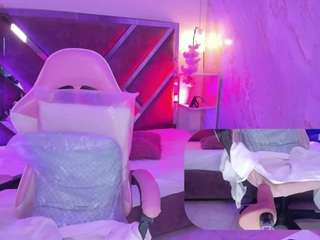 cataleyaglow camsoda stream image