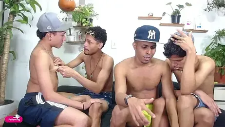 Interracial_Snow_Bunny stripchat stream image