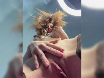 Lindseya bongacams stream image