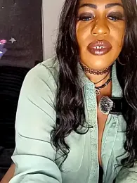 AmazonianMistress stripchat stream image