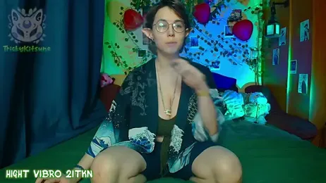 TrickyKitsune stripchat stream image