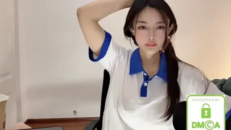 Nivaria- stripchat stream image, 15.04.2026 06:10