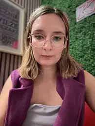 The_Snowwhitee stripchat stream image
