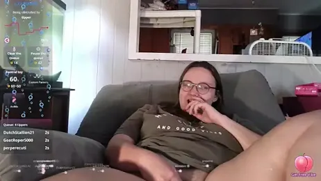 TurtleLady420 stripchat stream image, 30.04.2026 21:10