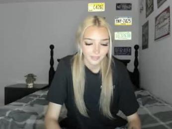 livvywinters chaturbate stream image, 02.05.2026 04:40