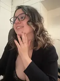 amooraaamoon stripchat stream image, 14.05.2026 17:50