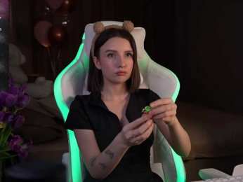 Malyshkaaa bongacams stream image