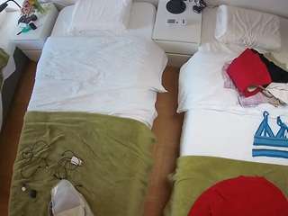 voyeurcam-julmodels-bed-5 camsoda stream image