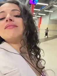 Lina_twin stripchat stream image