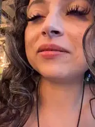 Lina_twin stripchat stream image