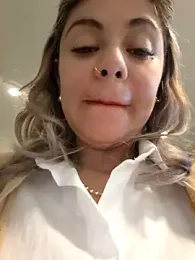 Cata_Office-12 stripchat stream image