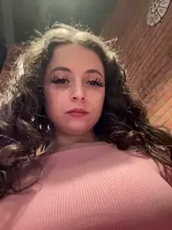 Lina_twin stripchat stream image
