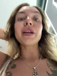 Miss_Elfie stripchat stream image