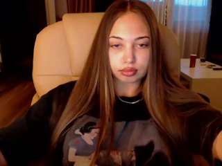 annecaroline camsoda stream image