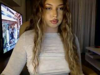 annecaroline camsoda stream image