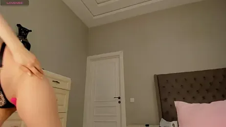 hayneiko stripchat stream image