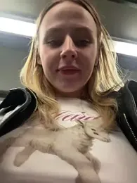 elegant_babe stripchat stream image