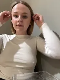 elegant_babe stripchat stream image