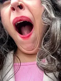 Lina_twin stripchat stream image