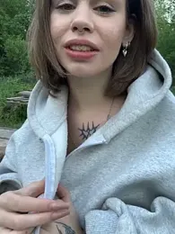 Street_young stripchat stream image
