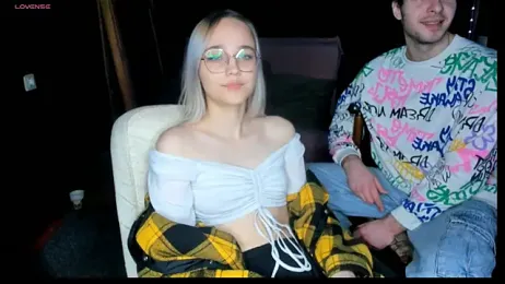 AkiraAkio stripchat stream image