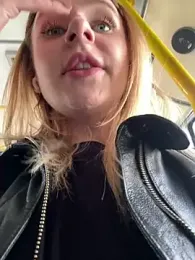 elegant_babe stripchat stream image