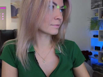 _Cute bongacams stream image