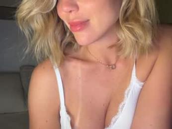 iiivy_ chaturbate stream image