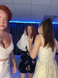 RollingGirlzzz stripchat stream image