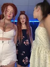 RollingGirlzzz stripchat stream image