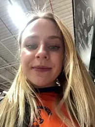 elegant_babe stripchat stream image