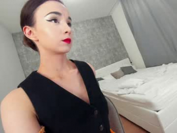 ehotlovea chaturbate stream image