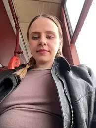 elegant_babe stripchat stream image